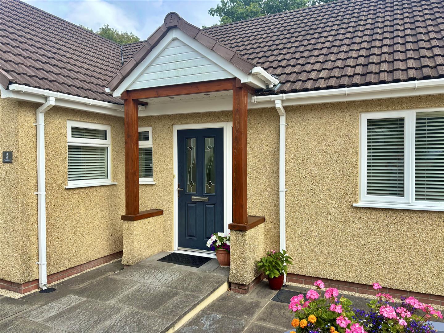 Voylart Close, Dunvant, Swansea